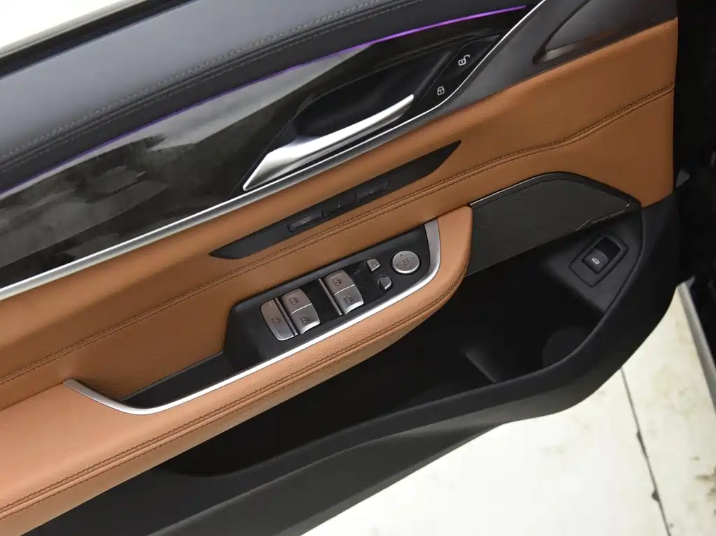 BMW 6 Series GT 2022 — фото 15