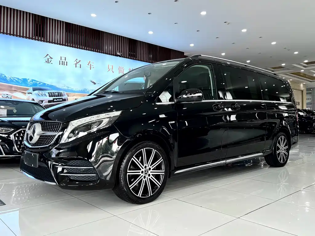 Mercedes-Benz V-Class 2022 — фото 2