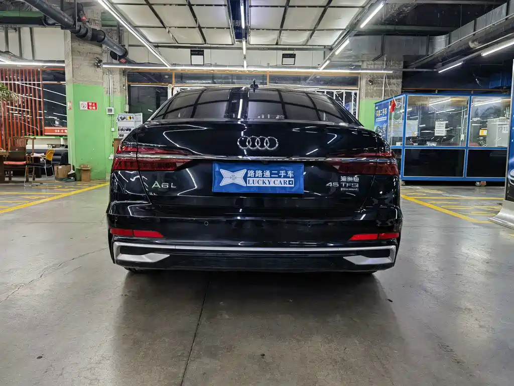 Audi A6L 2023