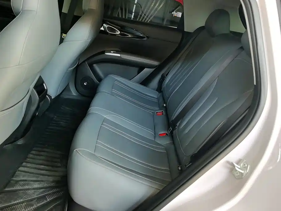 Geely Galaxy Starwish 2026 — фото 11