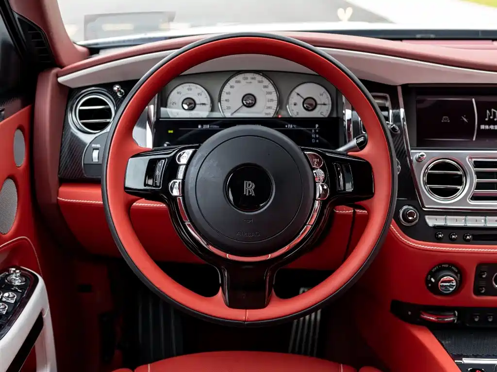 Rolls-Royce Ghost 2019 — фото 14