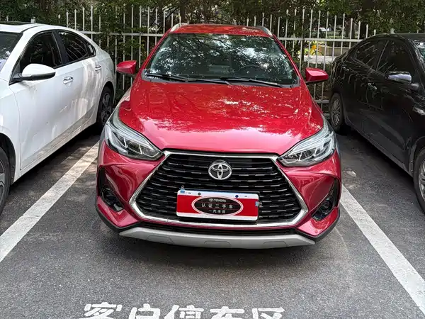 Toyota Yaris L 2022