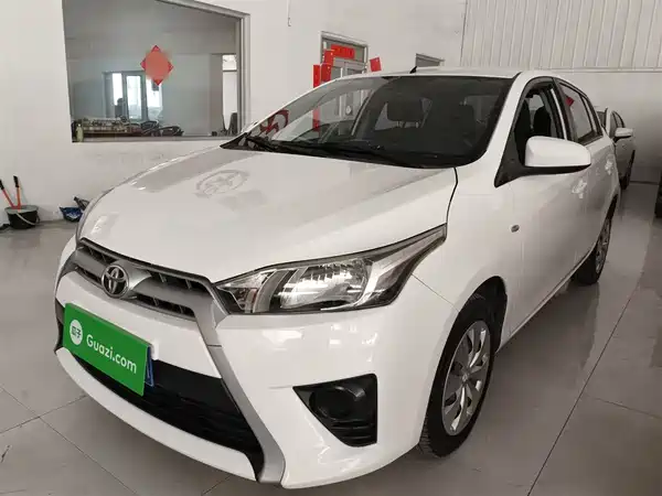 Toyota Yaris L 2015