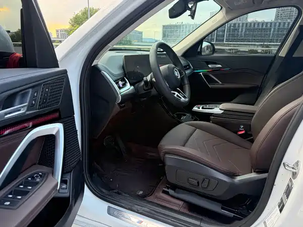 BMW X1 2025