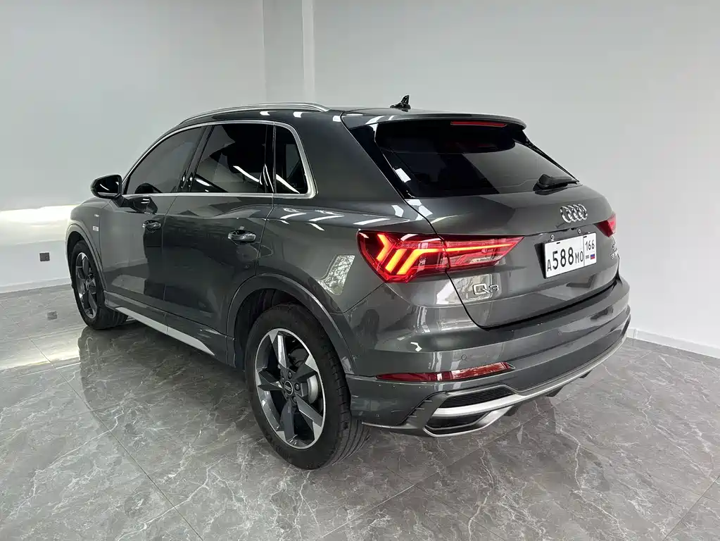 Audi Q3 2023