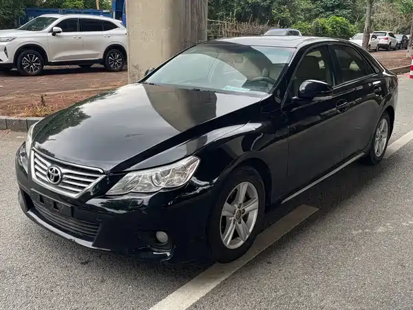 Toyota Reiz 2012