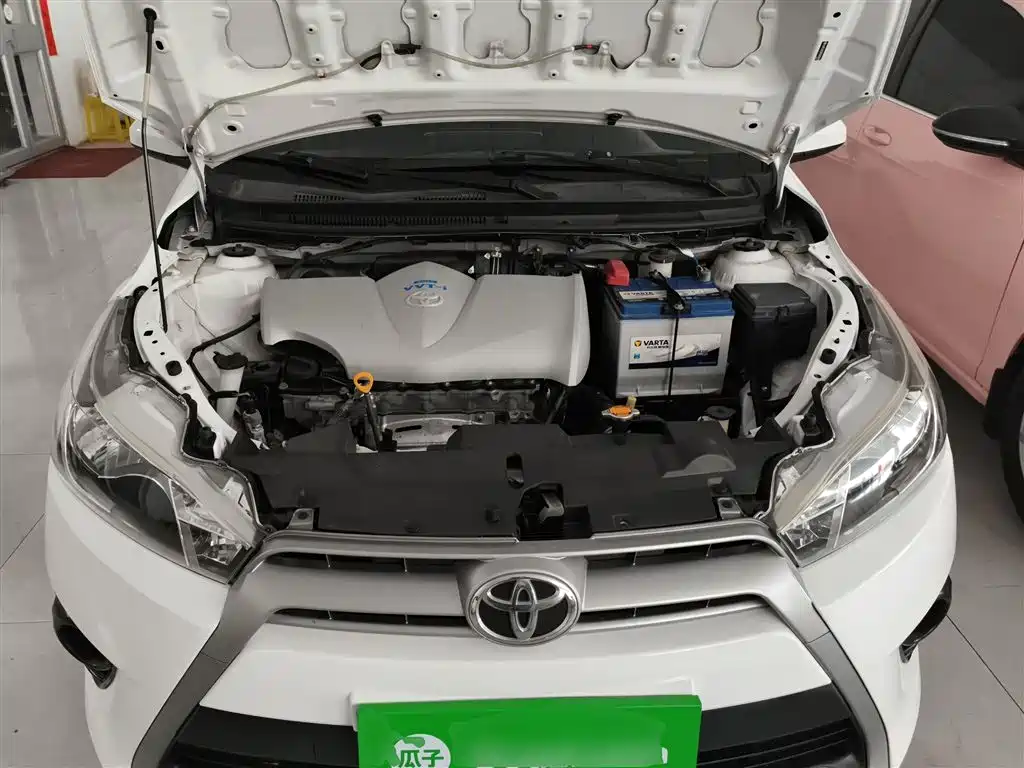 Toyota Yaris L 2015 — фото 20