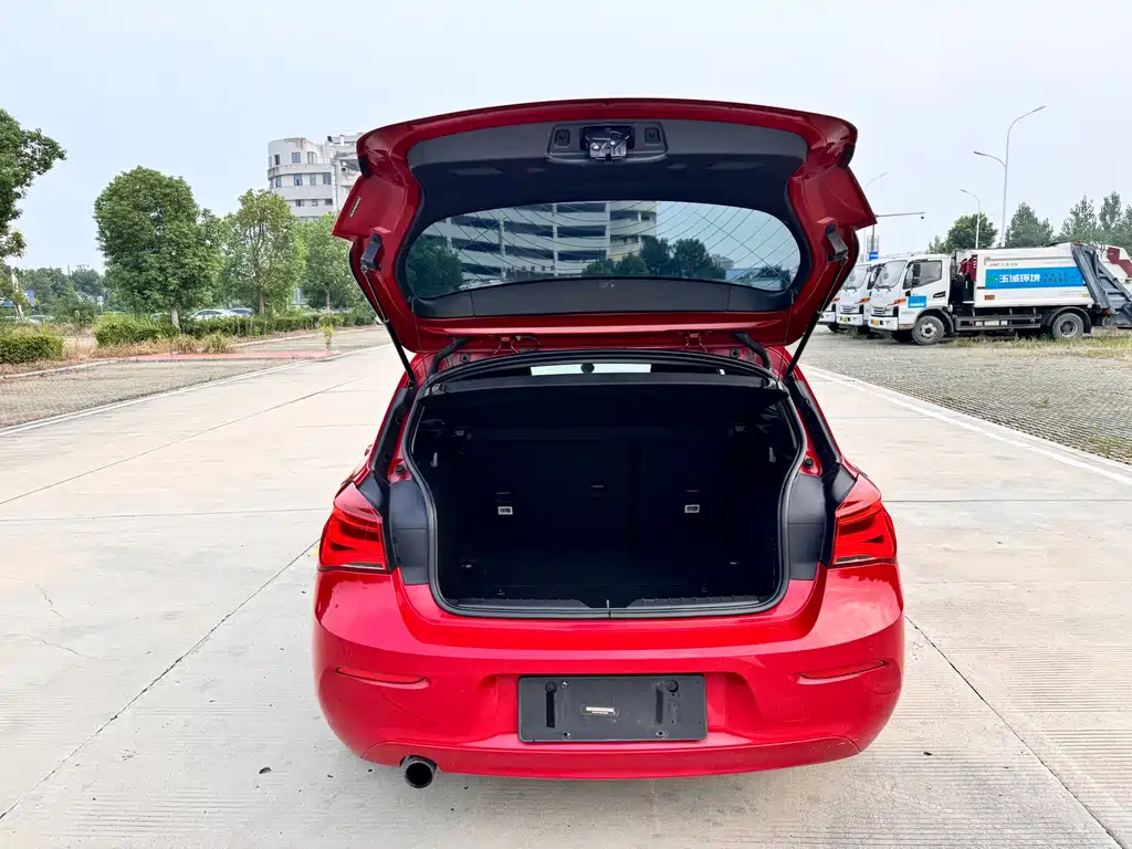 BMW 1 Series 2016 — фото 17