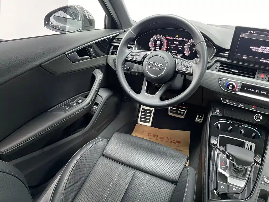 Audi A4L 2023 — фото 18