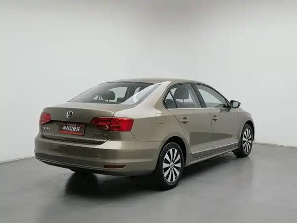 Volkswagen Sagitar 2019