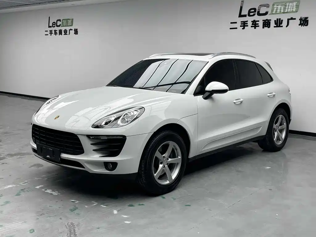Porsche Macan 2017 — фото 1
