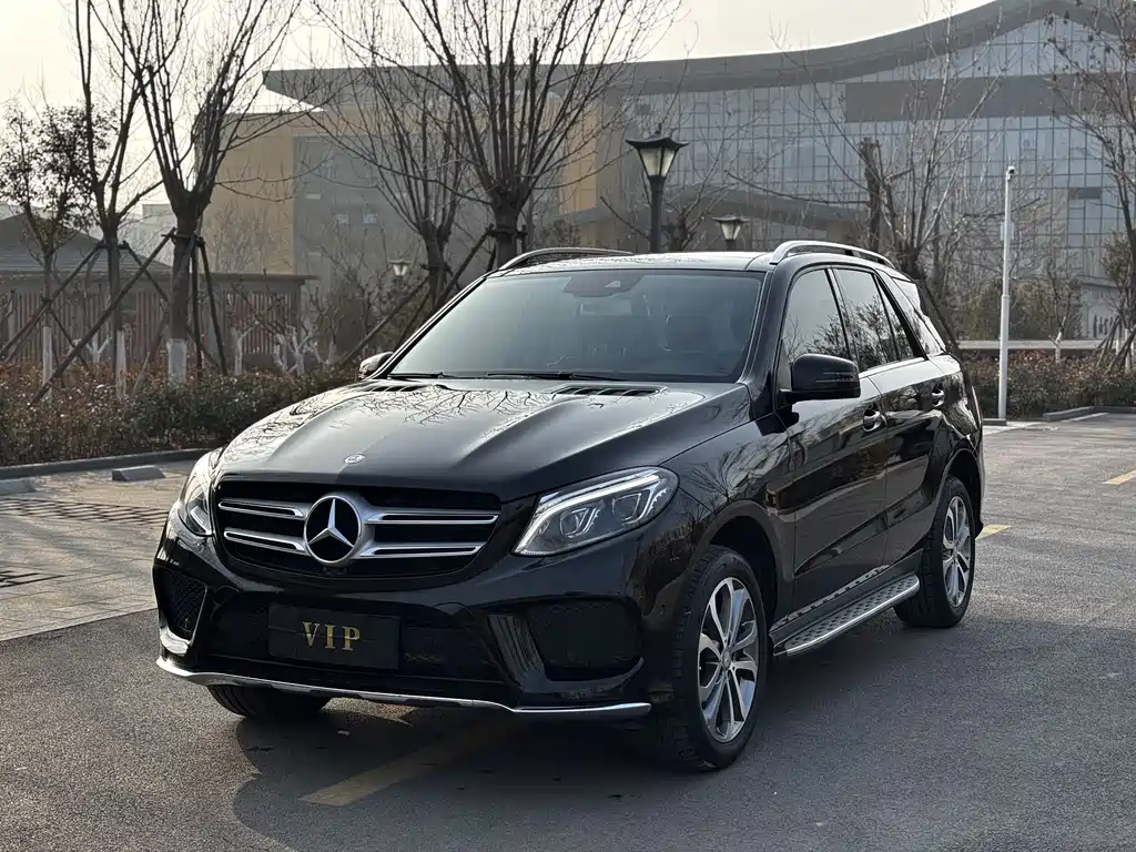 Mercedes-Benz GLE 2016
