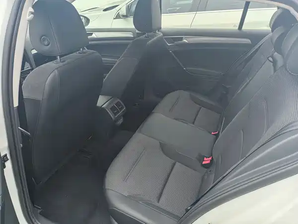 Volkswagen Golf 2020