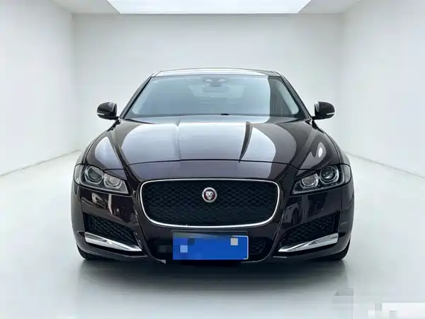 Jaguar XFL 2017