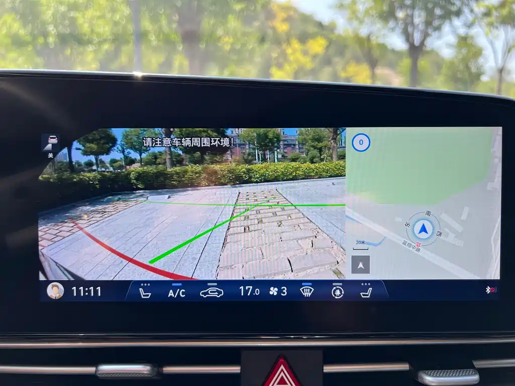 Hyundai Elantra 2023 — фото 24