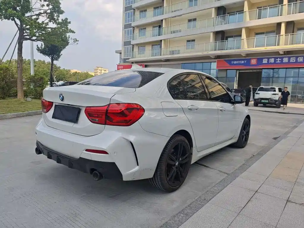 BMW 1 Series 2023