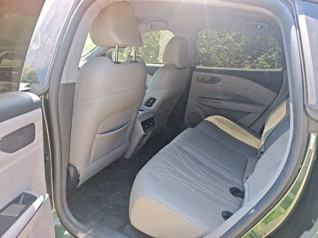Geely Galaxy Starshine 8 2026 — фото 11