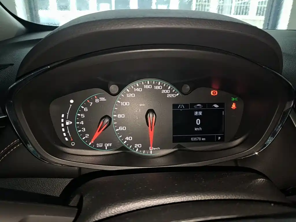 Chevrolet Trax 2018 — фото 12