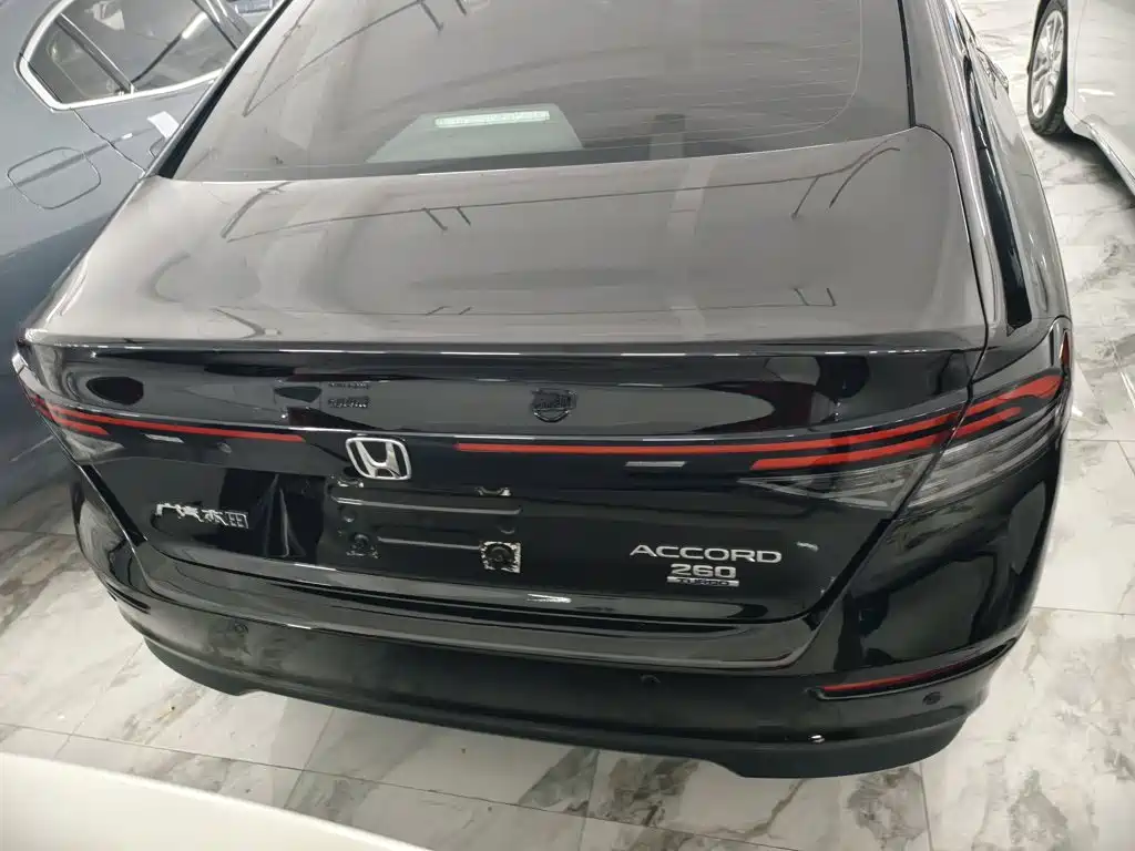 Honda Accord 2024 — фото 12