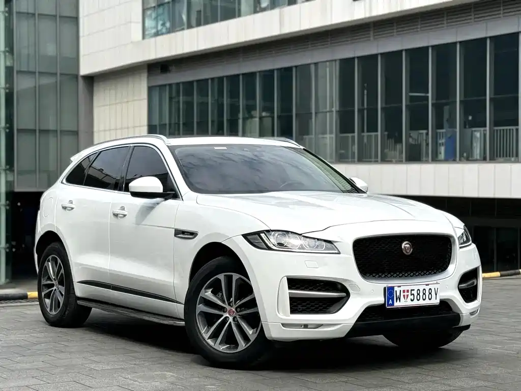 Jaguar F-PACE 2018 — фото 3