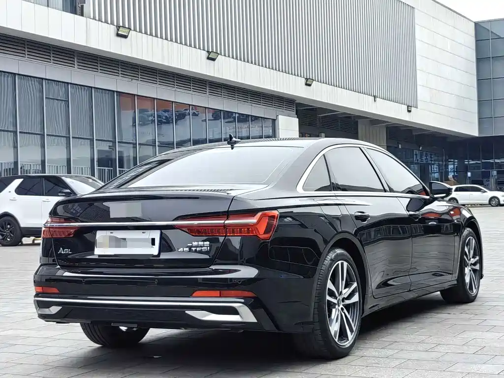 Audi A6L 2024 — фото 10