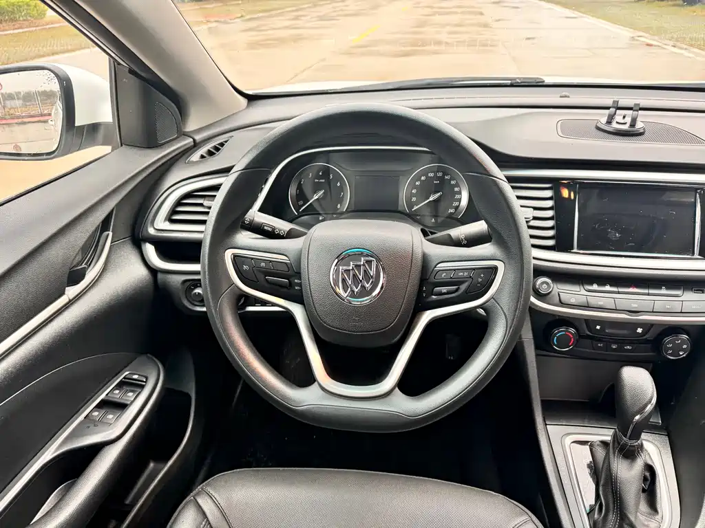 Buick Excelle 2023 — фото 11