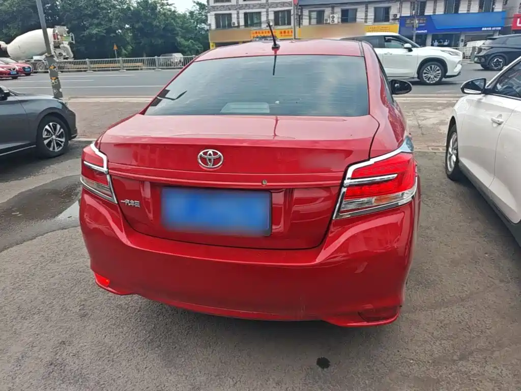 Toyota Vios 2017 — фото 6