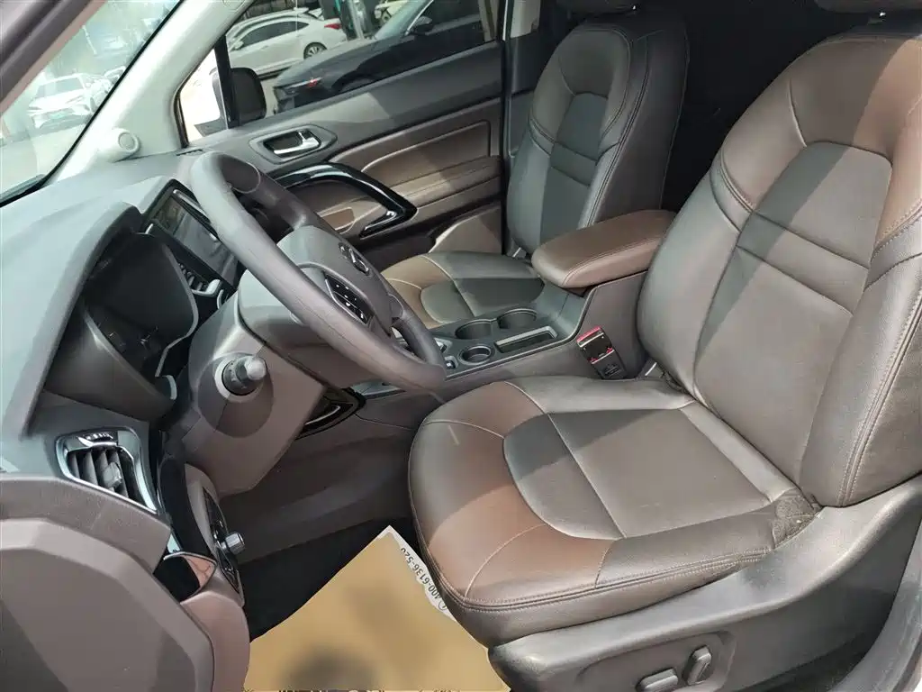 GAC Motor Trumpchi GS4 2017 — фото 15