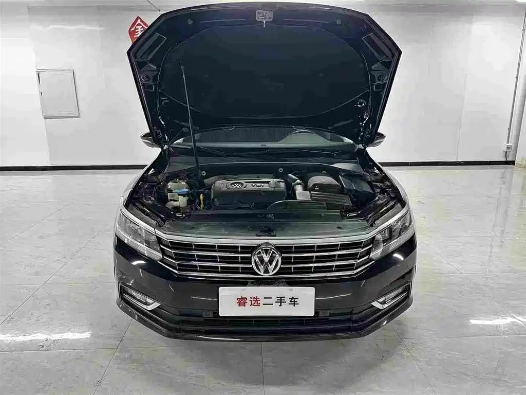 Volkswagen Passat 2018 — фото 17