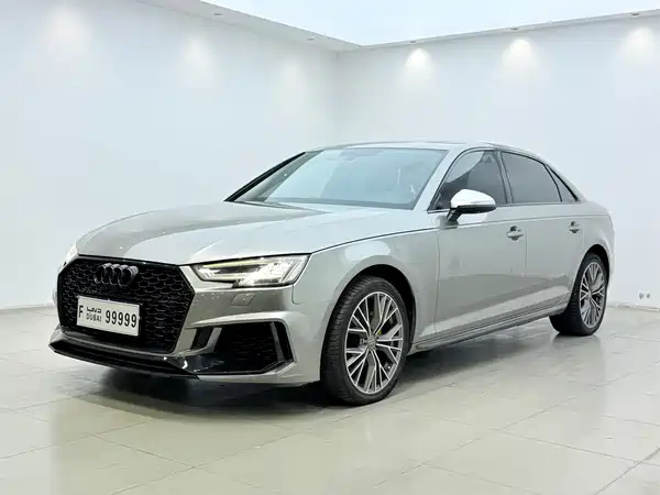 Audi A4L 2018