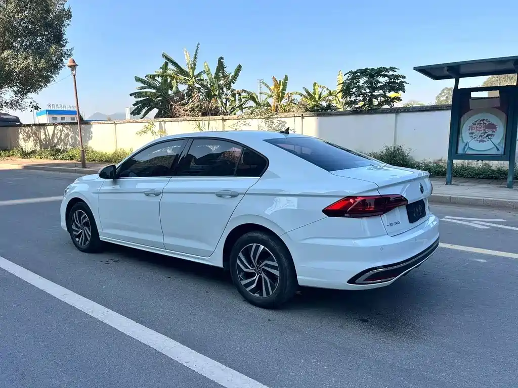 Volkswagen Bora 2023