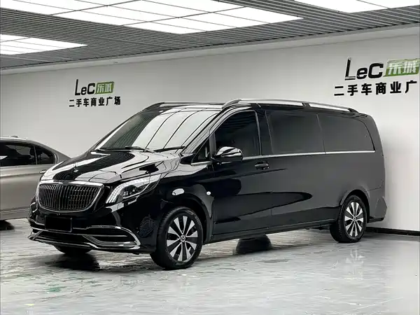Mercedes-Benz Vito 2024