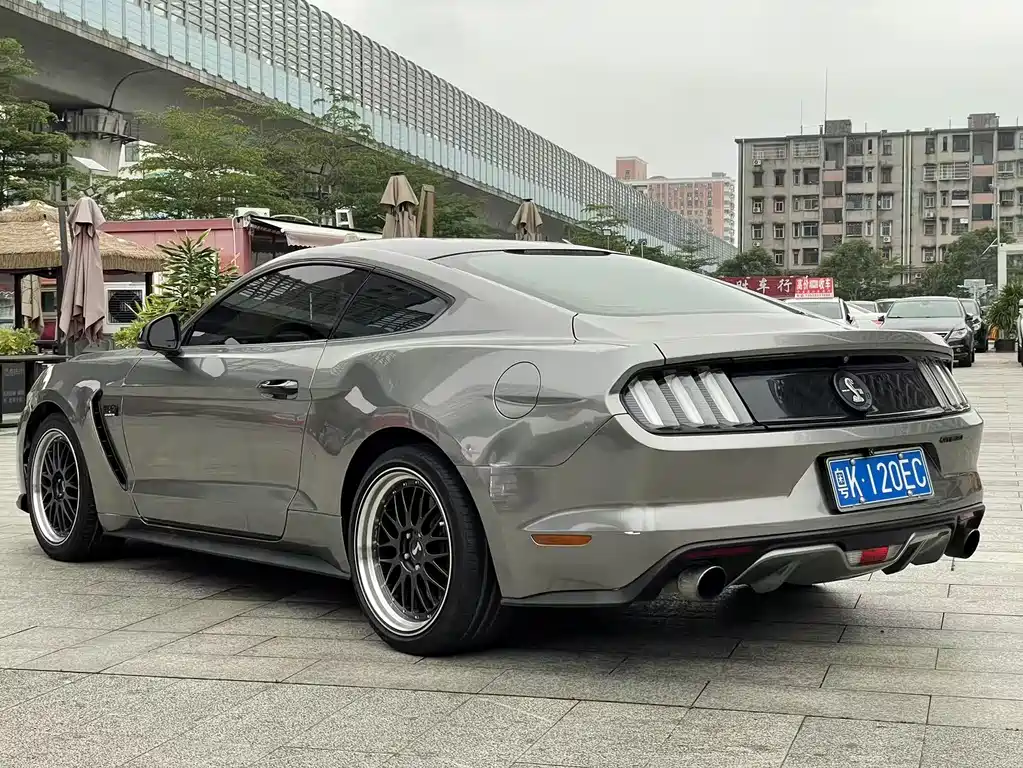 Ford Mustang 2015 — фото 6