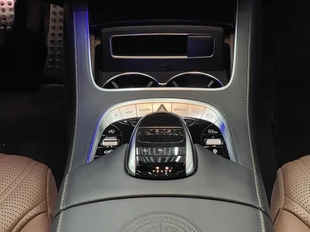 Mercedes-Benz S-Class AMG 2019 — фото 22