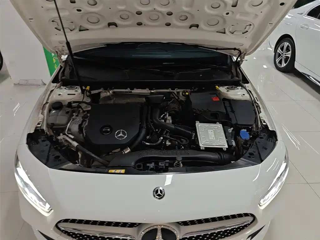 Mercedes-Benz A-Class 2020 — фото 20