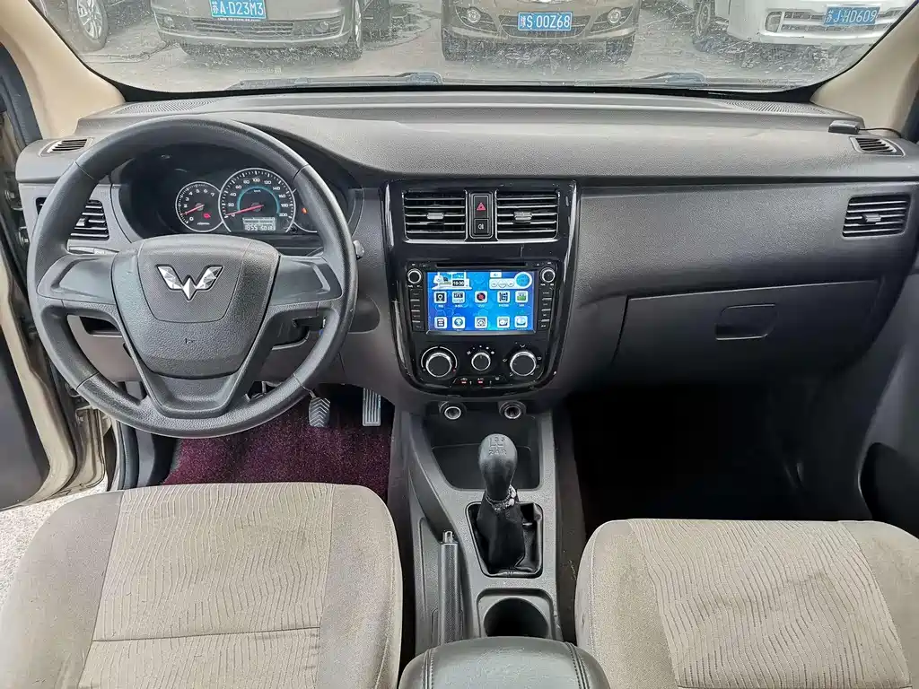 Wuling Rongguang V 2016 — фото 10