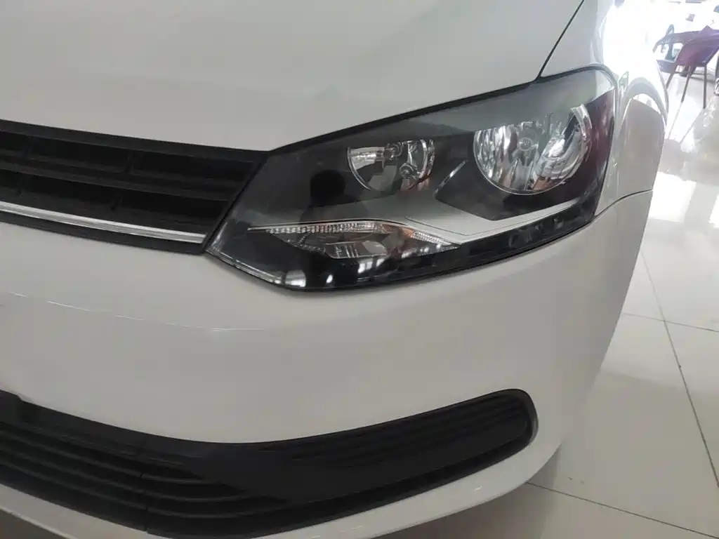 Volkswagen Polo 2018 — фото 24