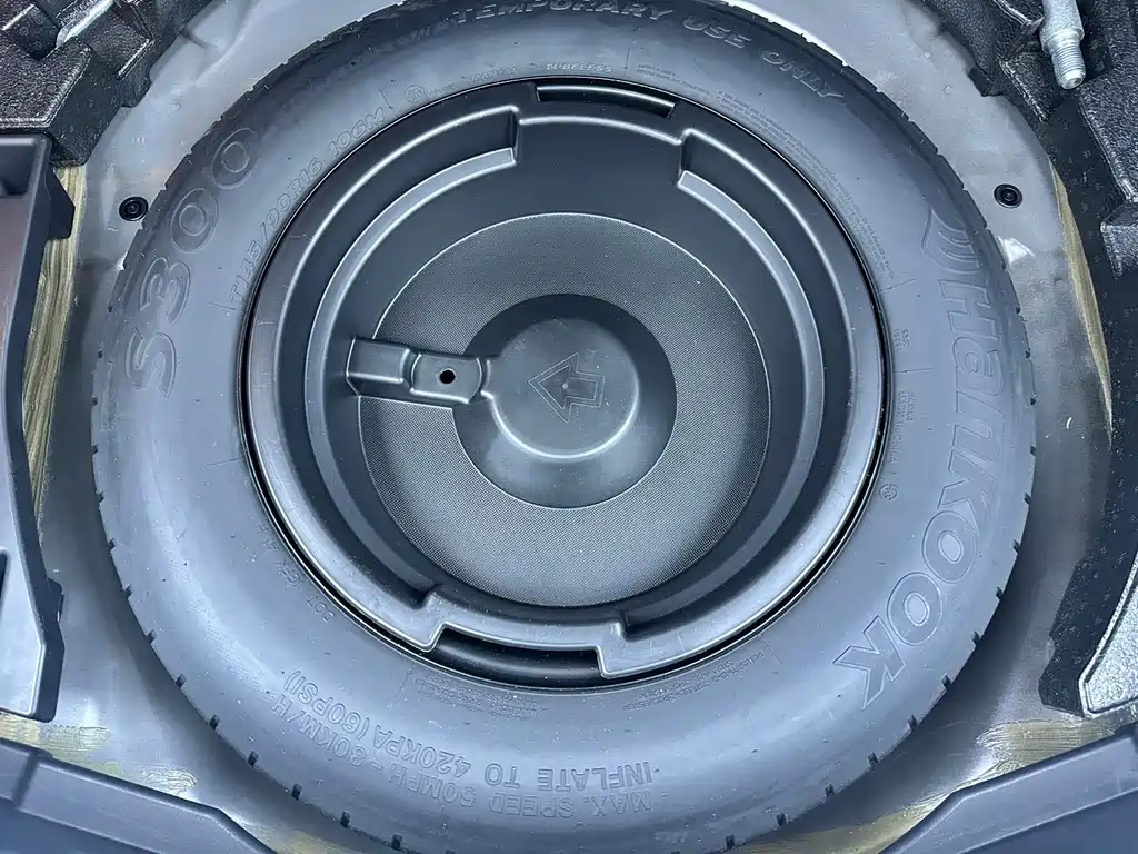 Mazda CX-4 2023 — фото 11