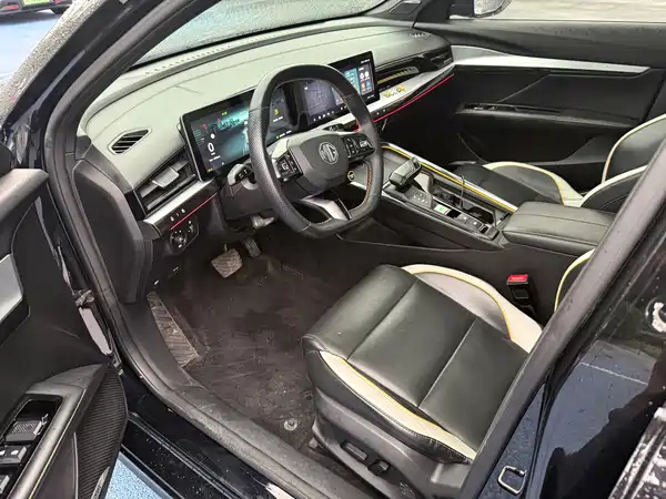 MG MG5 Scorpio 2022