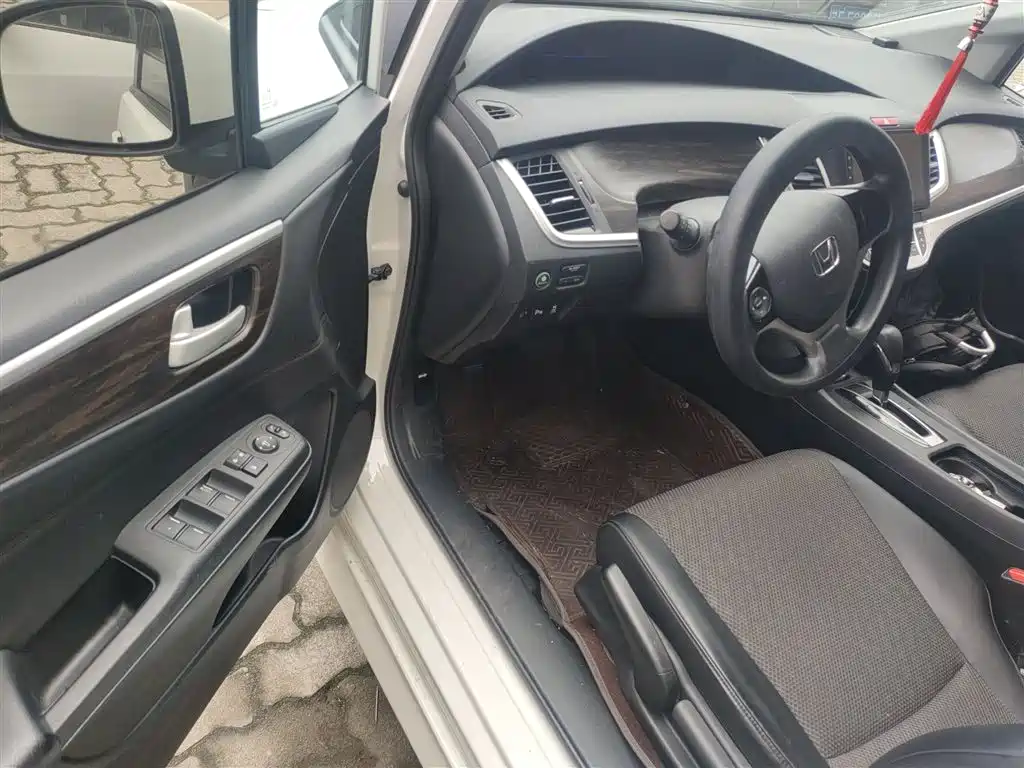 Honda Jade 2018 — фото 16