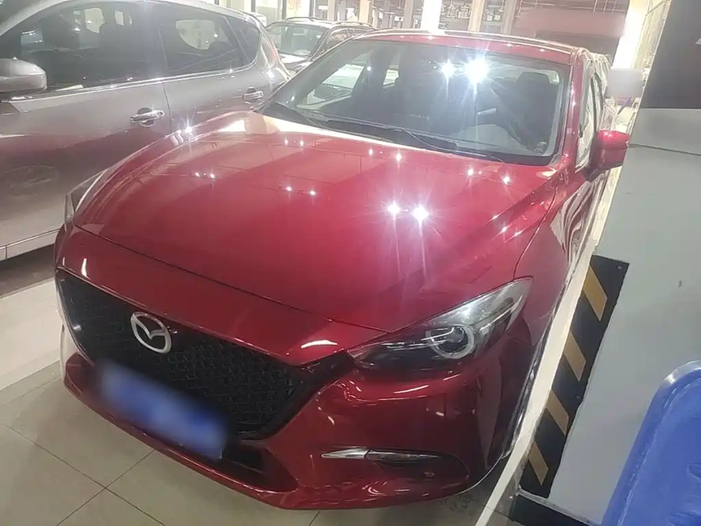 Mazda 3 Axela 2018 — фото 2