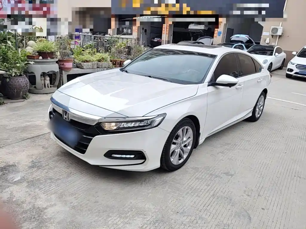 Honda Accord 2020 — фото 1
