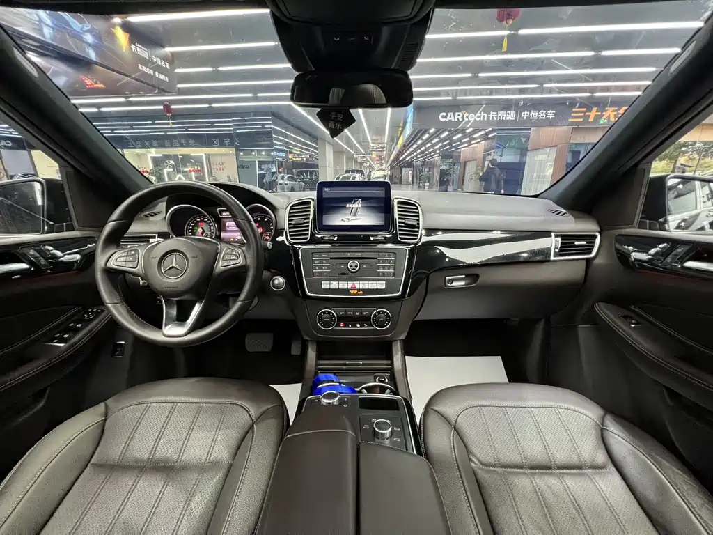 Mercedes-Benz GLE 2016 — фото 10