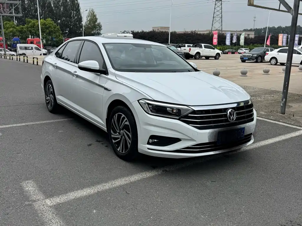 Volkswagen Sagitar 2022