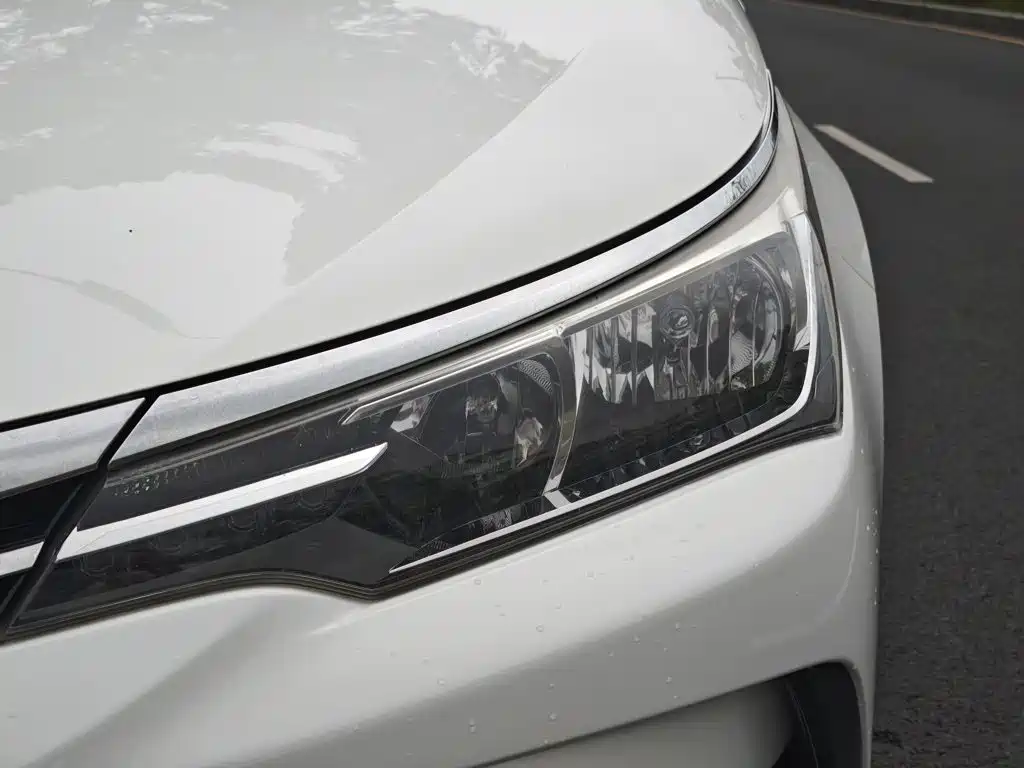Toyota Corolla 2019 — фото 15