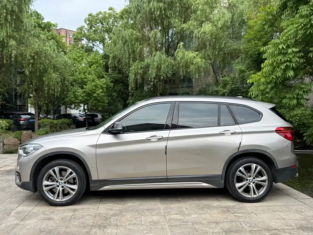 BMW X1 2018 — фото 4