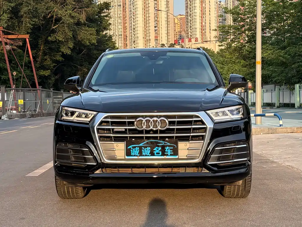 Audi Q5L 2019 — фото 2