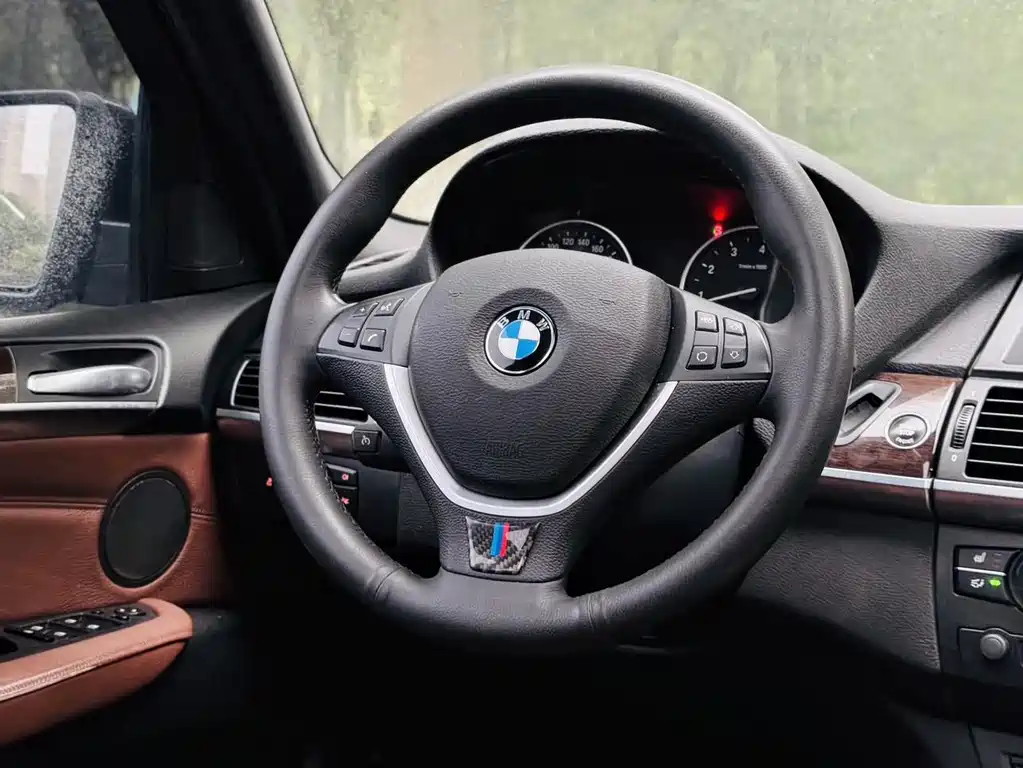 BMW X5 2014 — фото 17