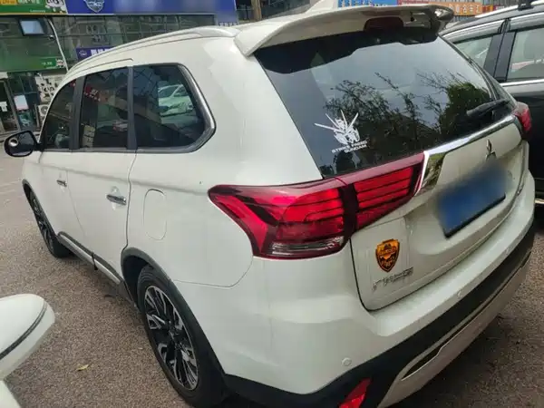 Mitsubishi Outlander 2019