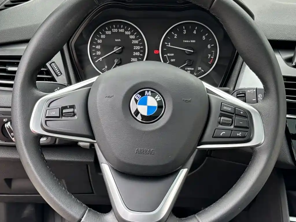 BMW 2 Series Station Wagon 2016 — фото 14